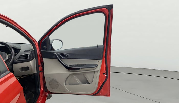 2016 Tata Tiago XM PETROL, Petrol, Manual, 55,733 km, RHS Front Door