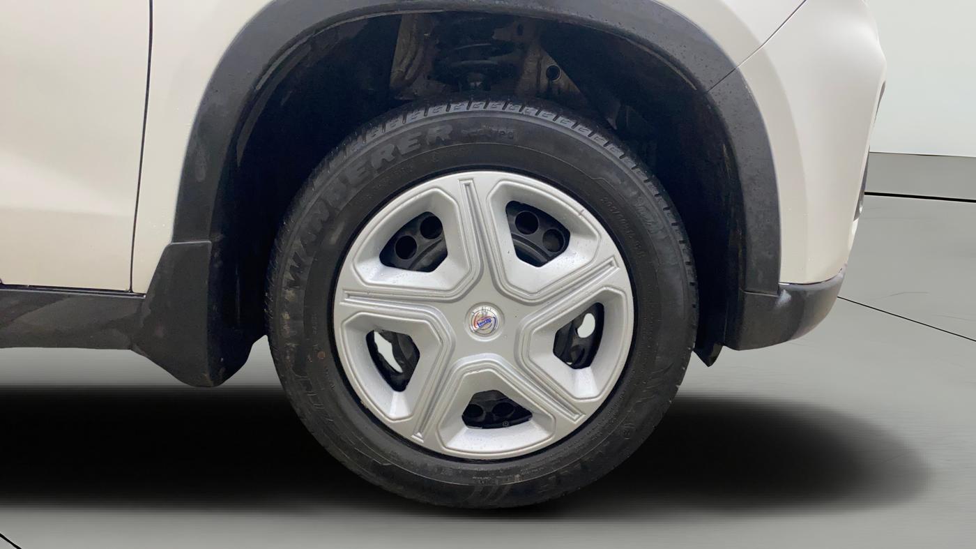 2022 Maruti Vitara Brezza VXI AT SHVS, Petrol, Automatic, 30,010 km, Right Front Wheel