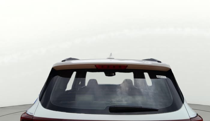 2022 KIA CARENS LUXURY PLUS 1.5 DIESEL AT 6 STR, Diesel, Automatic, 1,38,060 km, Rear Windshield