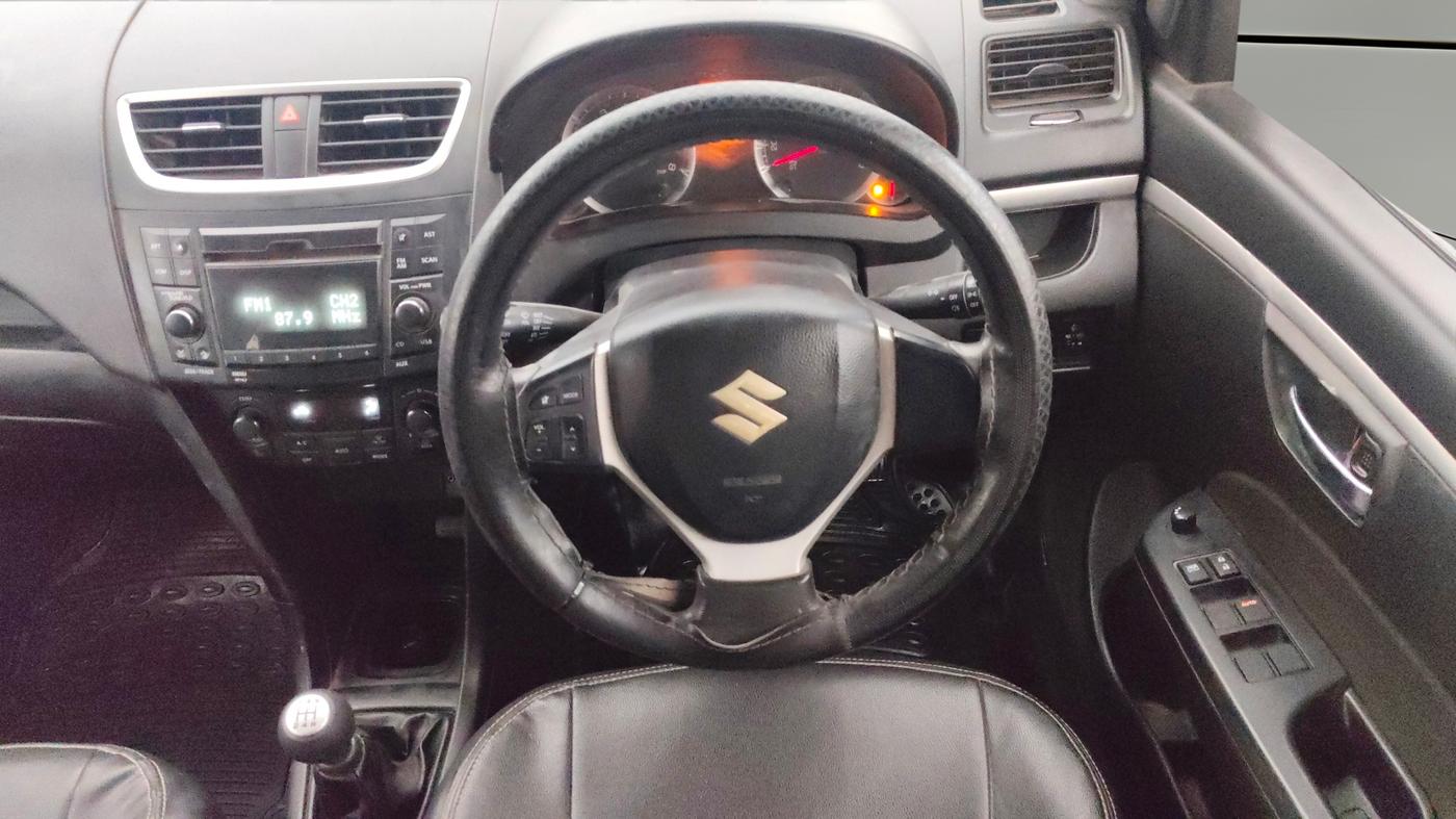 2014 Maruti Swift ZXI, Petrol, Manual, 57,910 km, Steering Wheel Close Up