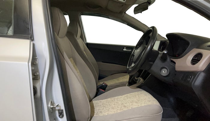 2015 Hyundai Xcent S 1.2, Petrol, Manual, 85,465 km, Right Side Front Door Cabin