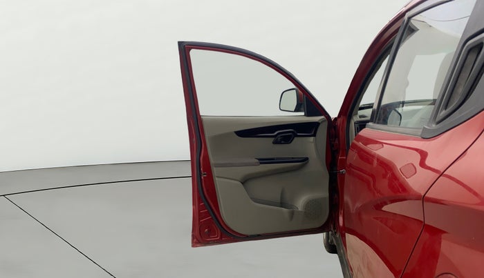 2016 Mahindra Kuv100 K6 PLUS D 6 STR, Diesel, Manual, 85,537 km, LHS Front Door