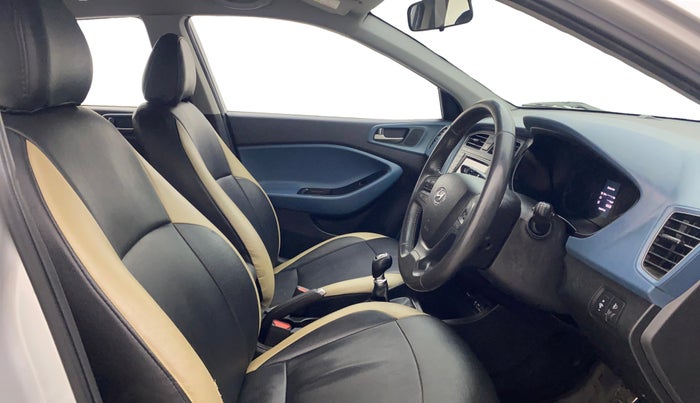 2016 Hyundai i20 Active 1.2 SX, Petrol, Manual, 66,383 km, Right Side Front Door Cabin