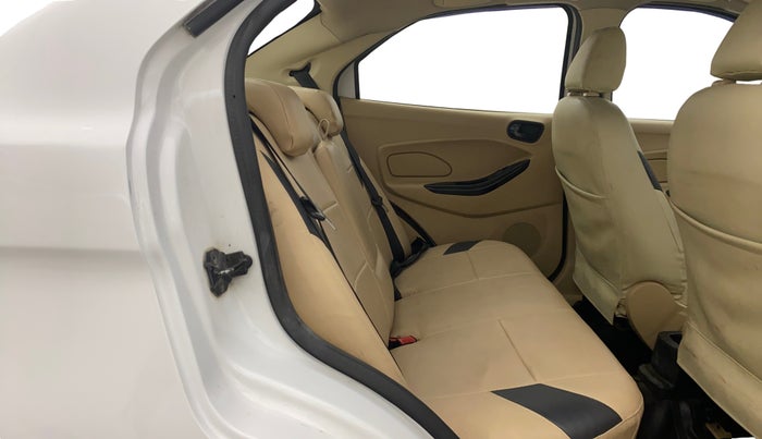 2017 Ford Figo Aspire TITANIUM 1.2 PETROL, Petrol, Manual, 66,388 km, Right Side Rear Door Cabin
