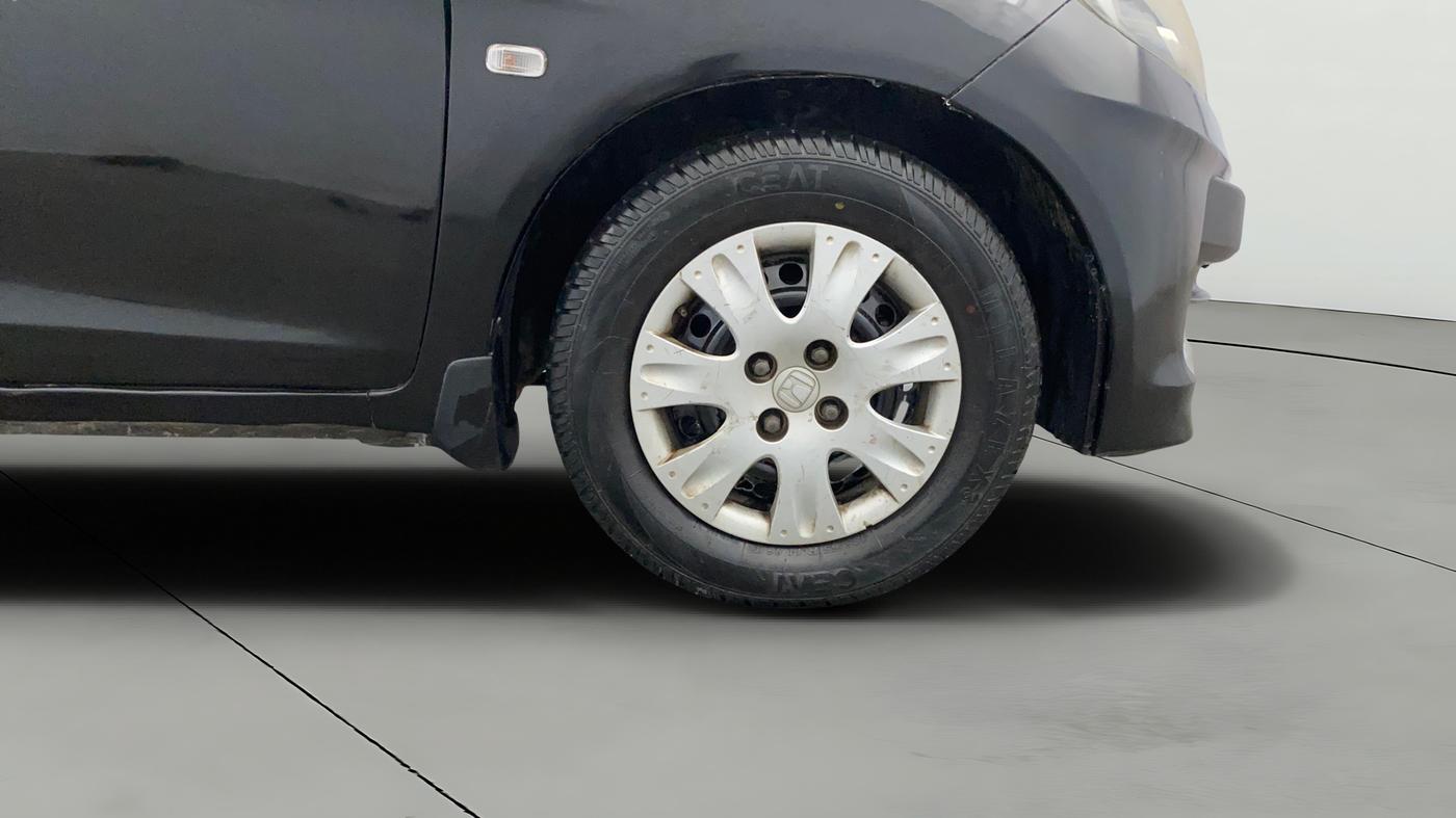 2013 Honda Brio S MT, Petrol, Manual, 83,654 km, Right Front Wheel