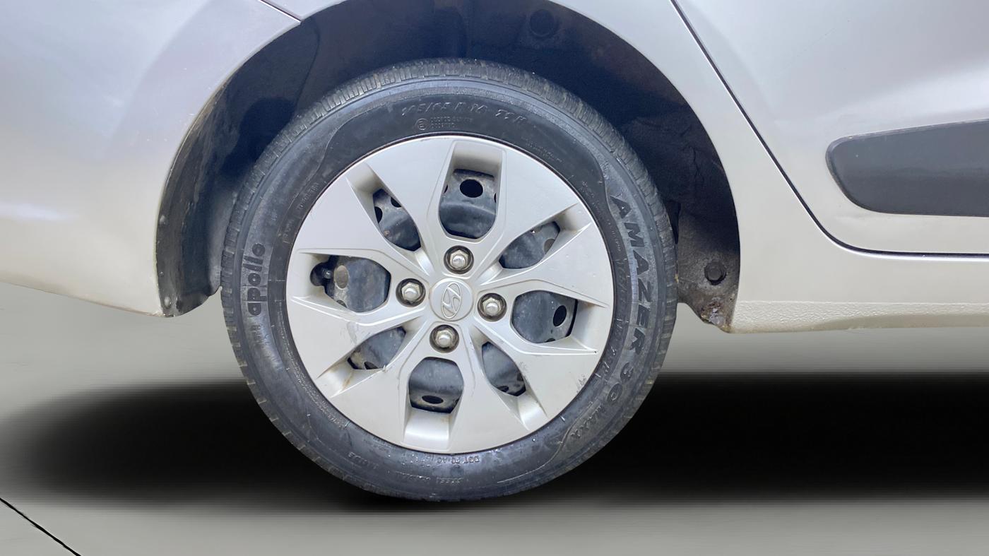 2014 Hyundai Xcent S 1.2, Petrol, Manual, 32,025 km, Right Rear Wheel
