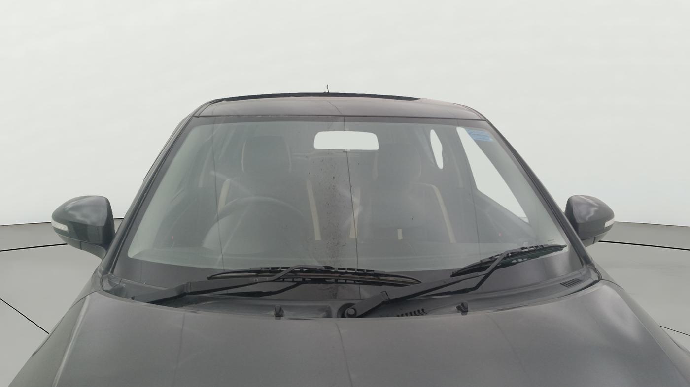 2017 Maruti Swift VXI, Petrol, Manual, 52,497 km, Front Windshield