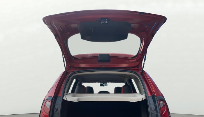 2017 Renault Duster RXS CVT, Petrol, Automatic, 89,423 km, Boot Door Open