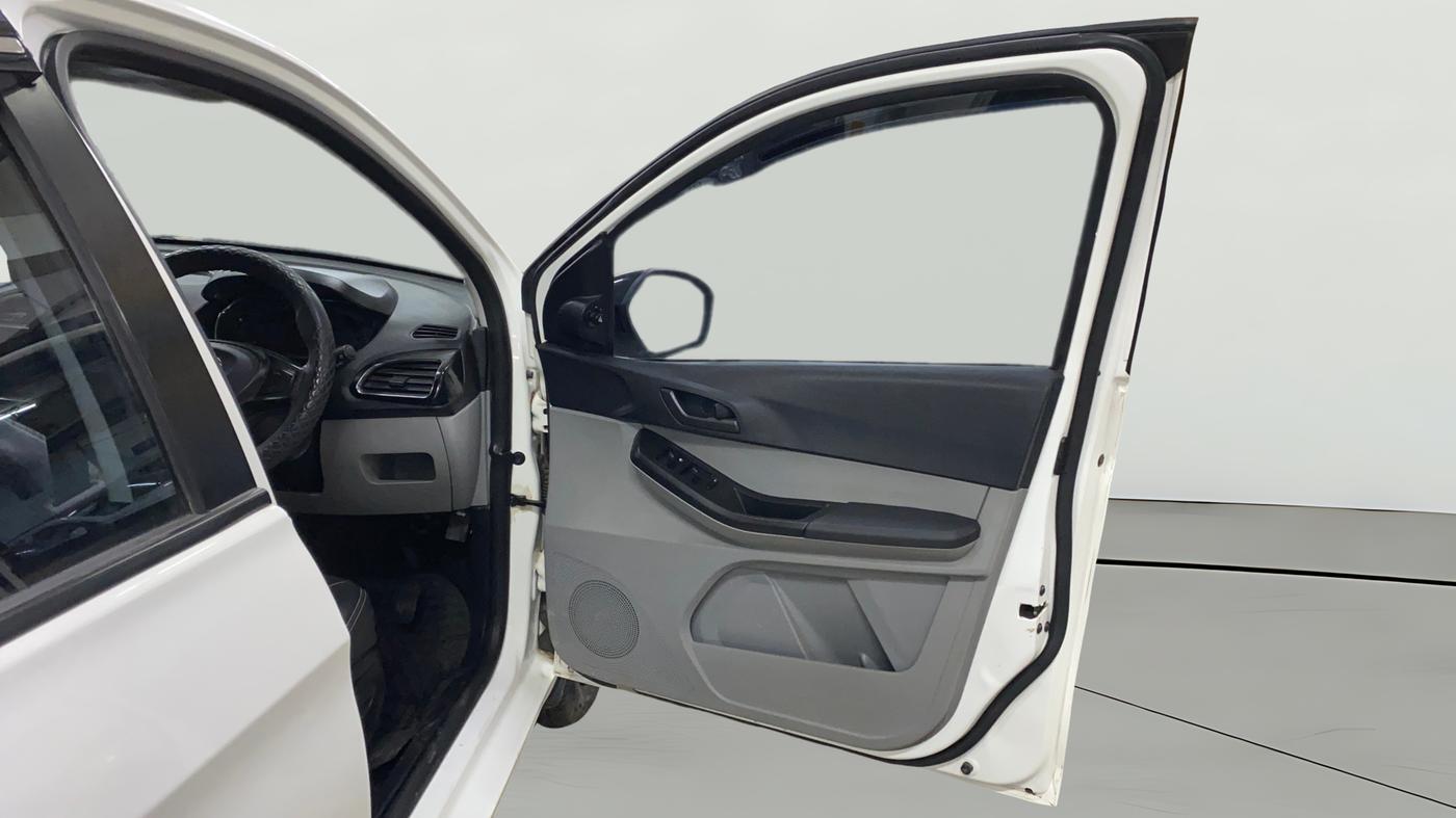 2023 Tata Tiago XT RHYTHM PETROL, Petrol, Manual, 36,790 km, RHS Front Door