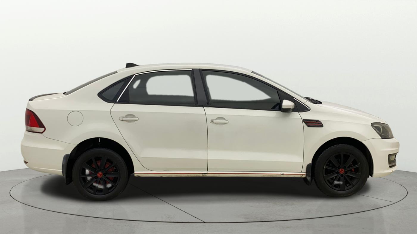 2015 Volkswagen Vento HIGHLINE PETROL AT, Petrol, Automatic, 83,539 km, Right Side View