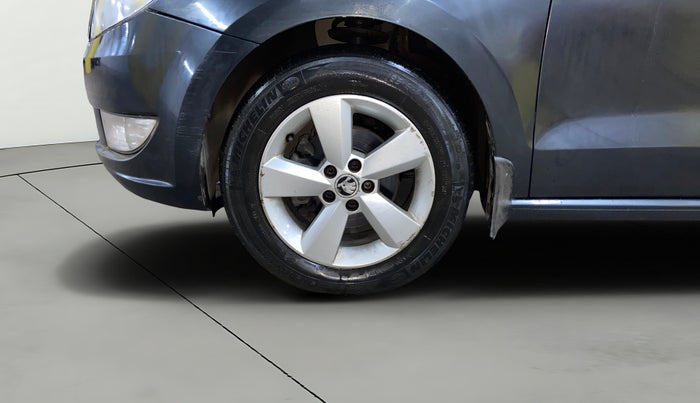 2016 Skoda Rapid 1.5 TDI CR STYLE PLUS AT, Diesel, Automatic, 95,810 km, Left Front Wheel