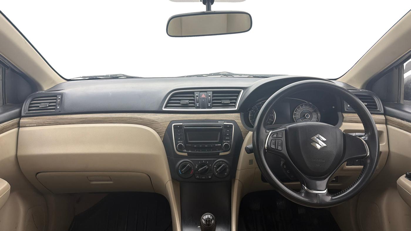 2022 Maruti Ciaz SIGMA 1.5 SHVS MT  PETROL, Petrol, Manual, 66,194 km, Dashboard