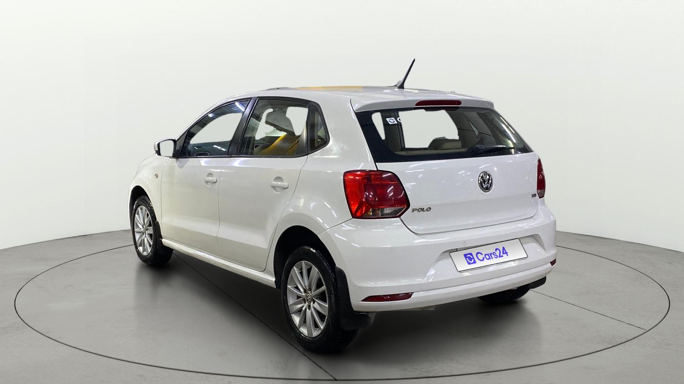 2015 Volkswagen Polo HIGHLINE1.5L, Diesel, Manual, 94,250 km, Left Back Diagonal