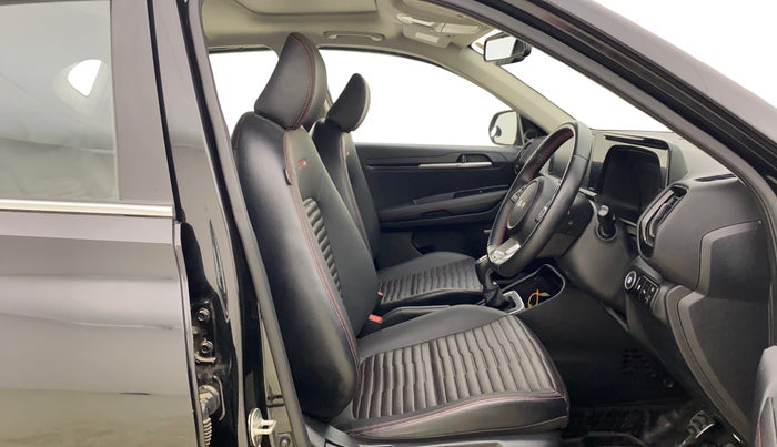 2022 KIA SONET GTX PLUS 1.5, Diesel, Manual, 70,318 km, Right Side Front Door Cabin