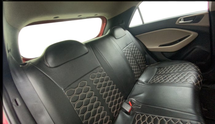 2016 Hyundai Elite i20 SPORTZ 1.2, Petrol, Manual, 92,257 km, Right Side Rear Door Cabin