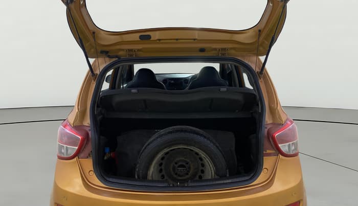 2013 Hyundai i10 MAGNA 1.2, CNG, Manual, 34,730 km, Boot Open Zoomed View