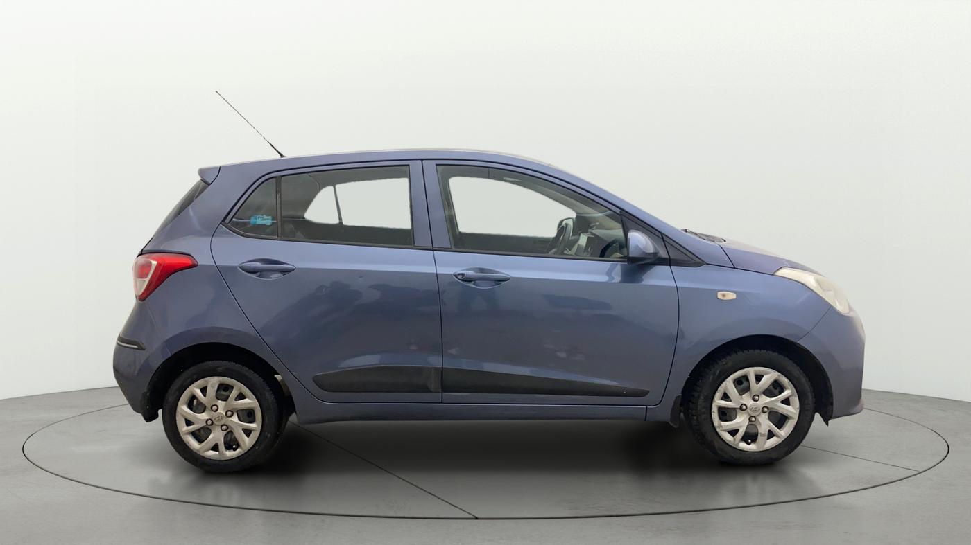2017 Hyundai Grand i10 MAGNA 1.2 KAPPA VTVT, Petrol, Manual, 1,17,296 km, Right Side View