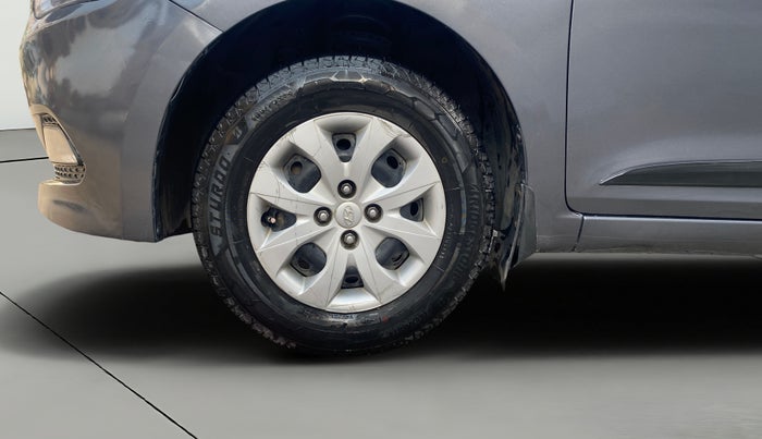 2017 Hyundai Elite i20 SPORTZ 1.2, Petrol, Manual, 83,911 km, Left Front Wheel