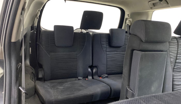 2016 Toyota Innova Crysta 2.4 VX 7 STR, Diesel, Manual, 83,393 km, Third Seat Row ( optional )