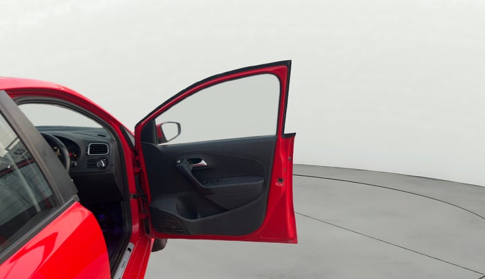 2018 Volkswagen Polo HIGHLINE PLUS 1.0 16 ALLOY, Petrol, Manual, 1,11,152 km, RHS Front Door