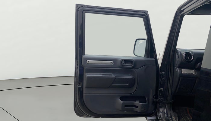 2021 Mahindra Thar LX D AT 4WD HT, Diesel, Automatic, 83,827 km, LHS Front Door