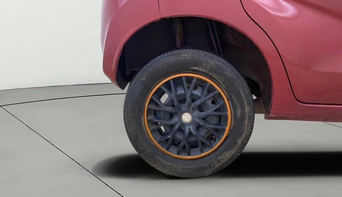 2019 Datsun Redi Go T (O), Petrol, Manual, 28,678 km, Right Rear Wheel