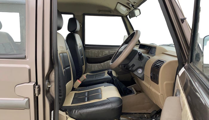 2022 Mahindra Bolero B6 (O), Diesel, Manual, 53,843 km, Right Side Front Door Cabin