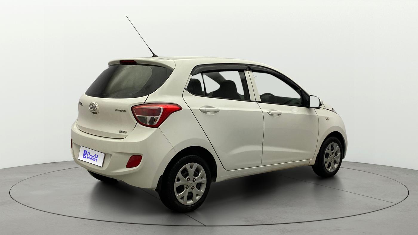 2016 Hyundai Grand i10 MAGNA 1.2 KAPPA VTVT, Petrol, Manual, 27,351 km, Right Back Diagonal