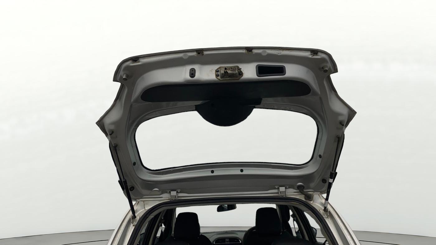 2018 Tata Tiago XZ PETROL, Petrol, Manual, 1,81,325 km, Boot Door Open