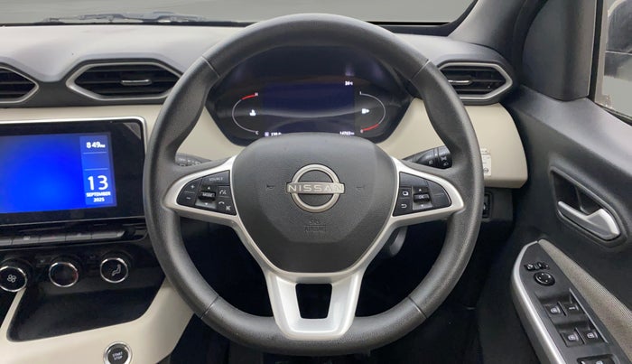 2022 Nissan MAGNITE XV TURBO CVT, Petrol, Automatic, 14,728 km, Steering Wheel Close Up
