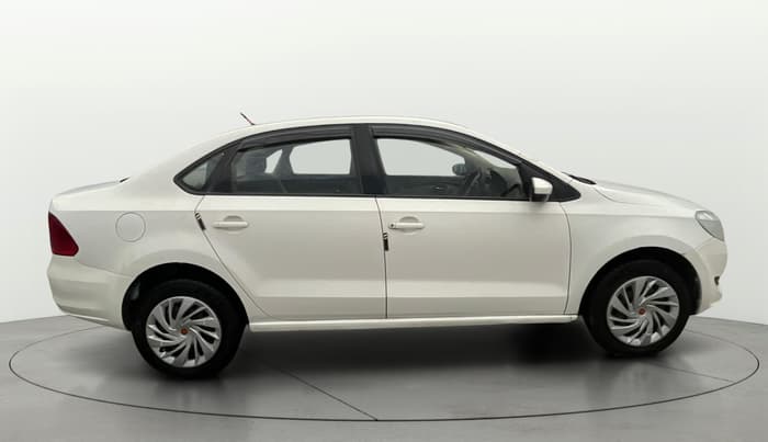 2015 Skoda Rapid 1.6 MPI ACTIVE, Petrol, Manual, 94,515 km, Right Side View