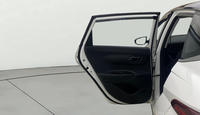 2021 Hyundai NEW I20 SPORTZ 1.2 AT, Petrol, Automatic, 21,650 km, LHS Rear Door