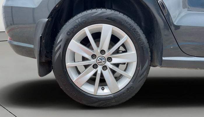 2017 Volkswagen Ameo HIGHLINE1.2L, Petrol, Manual, 72,188 km, Right Rear Wheel