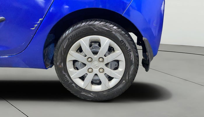 2016 Hyundai Eon SPORTZ, Petrol, Manual, 23,594 km, Left Rear Wheel