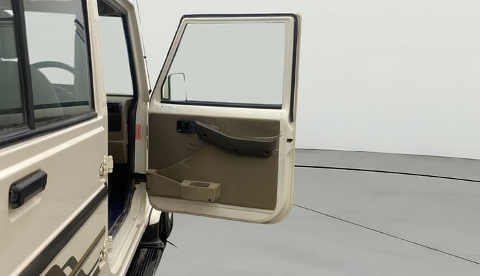 2024 Mahindra Bolero B6 (O), Diesel, Manual, 67,710 km, RHS Front Door