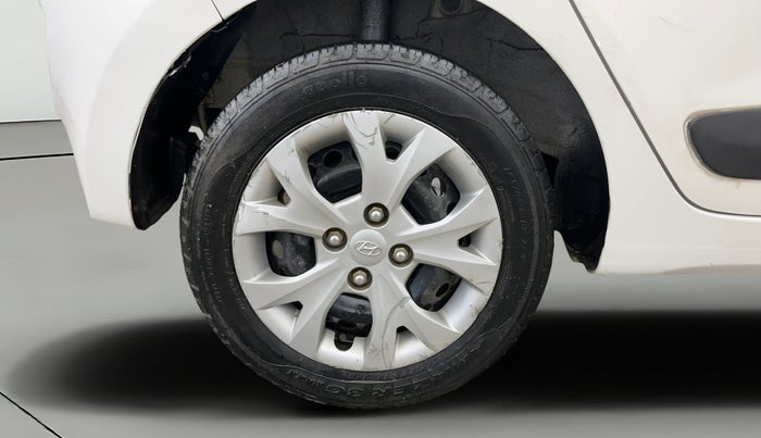 2015 Hyundai Grand i10 MAGNA 1.2 KAPPA VTVT, Petrol, Manual, 15,790 km, Right Rear Wheel