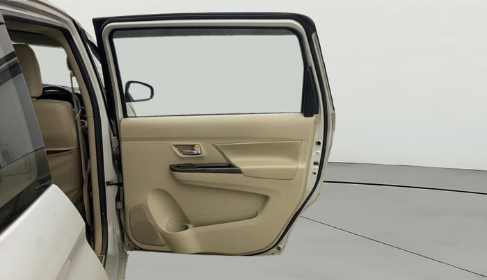 2019 Maruti Ertiga ZXI AT SHVS, Petrol, Automatic, 81,568 km, RHS Rear Door