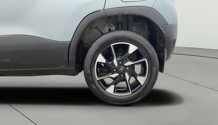 2024 Tata PUNCH ACCOMPLISHED DAZZLE SUNROOF CNG MT, CNG, Manual, 39,700 km, Left Rear Wheel