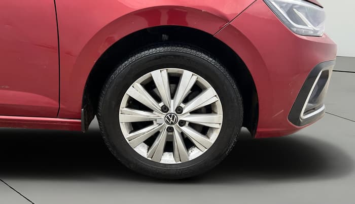 2022 Volkswagen VIRTUS HIGHLINE TSI 1.0 AT, Petrol, Automatic, 66,880 km, Right Front Wheel