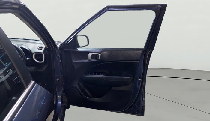 2019 Hyundai VENUE S 1.2, Petrol, Manual, 31,594 km, RHS Front Door