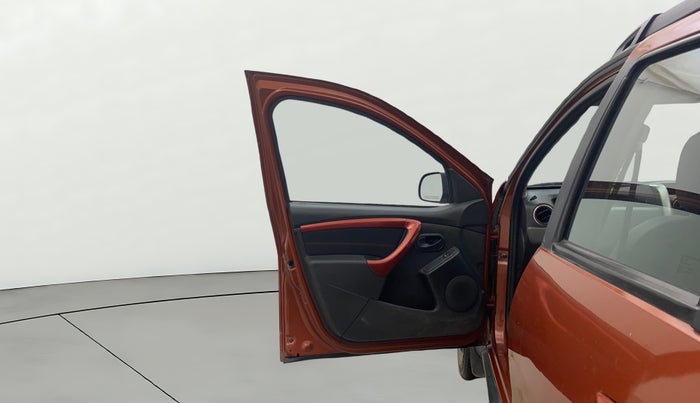 2018 Renault Duster RXS CVT, Petrol, Automatic, 30,676 km, LHS Front Door