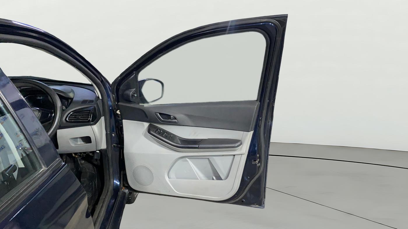 2021 Tata Tiago XT (O) PETROL, Petrol, Manual, 44,599 km, RHS Front Door