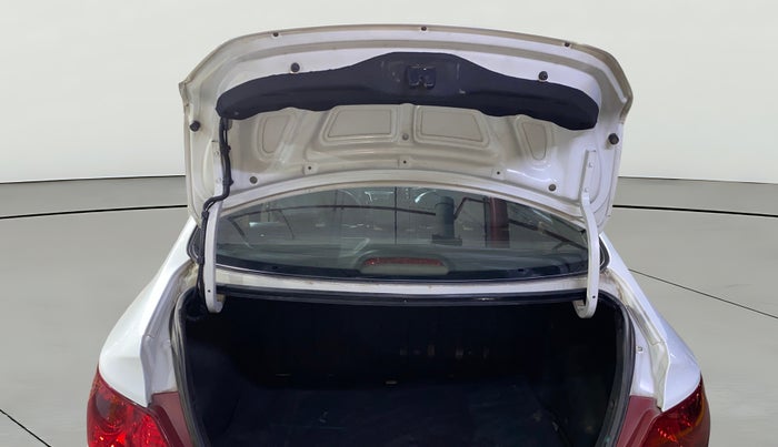 2012 Hyundai Verna FLUIDIC 1.6 VTVT SX, Petrol, Manual, 38,133 km, Boot Door Open