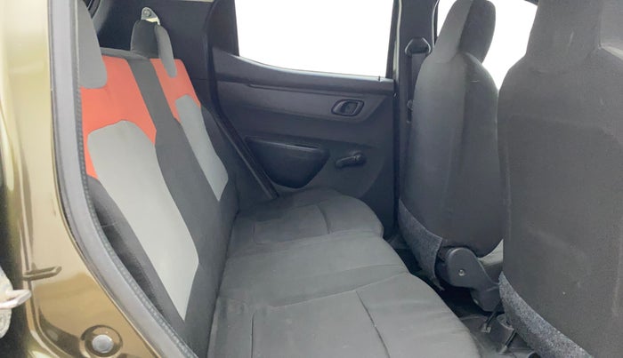 2016 Renault Kwid RXT 0.8, Petrol, Manual, 61,850 km, Right Side Rear Door Cabin