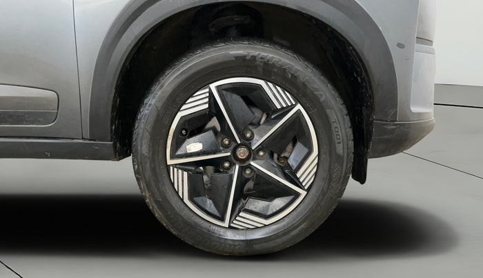 2023 Tata NEXON FEARLESS + S P MT, Petrol, Manual, 44,881 km, Right Front Wheel