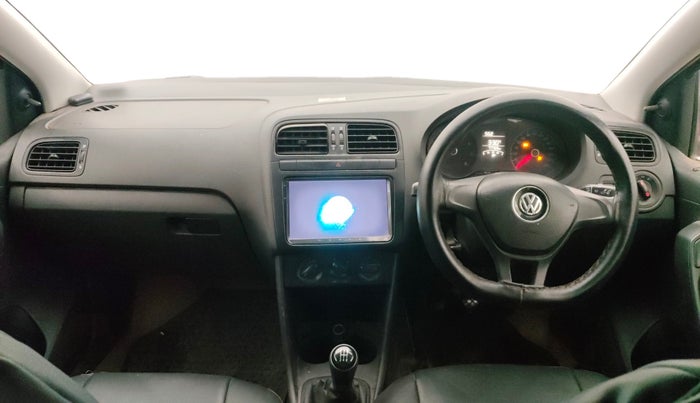 2019 Volkswagen Polo TRENDLINE 1.0L, Petrol, Manual, 77,759 km, Dashboard