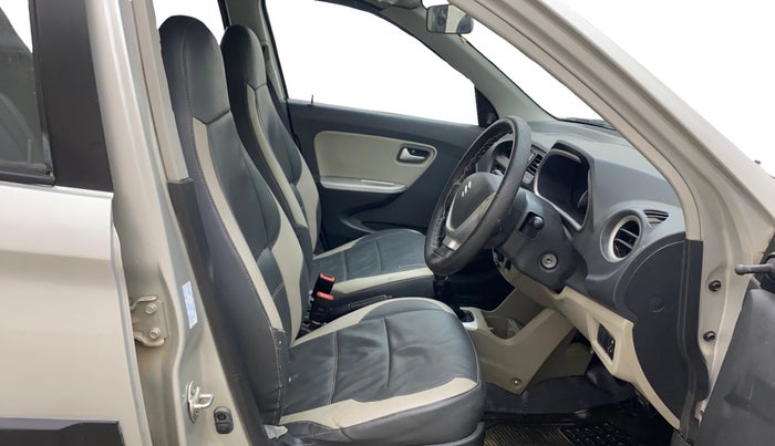 2017 Maruti Alto K10 VXI, Petrol, Manual, 59,977 km, Right Side Front Door Cabin