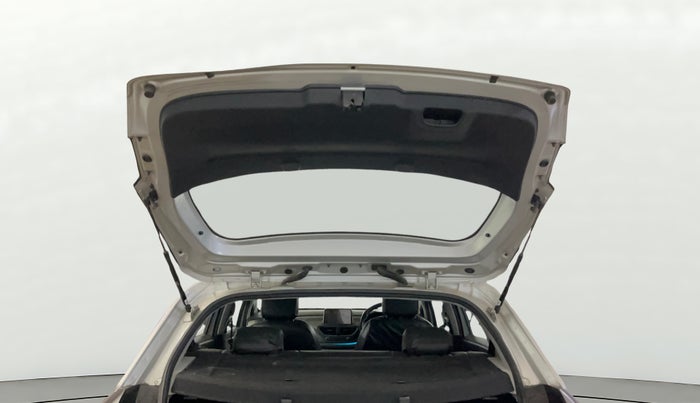 2020 Tata ALTROZ XZ PETROL, Petrol, Manual, 14,493 km, Boot Door Open