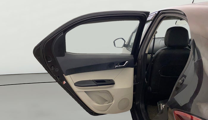 2022 Tata Tiago XZ PLUS CNG, CNG, Manual, 49,737 km, LHS Rear Door