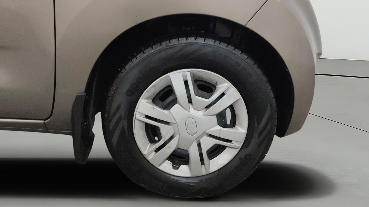 2018 Datsun Redi Go S 1.0 AMT, Petrol, Automatic, 67,800 km, Right Front Wheel